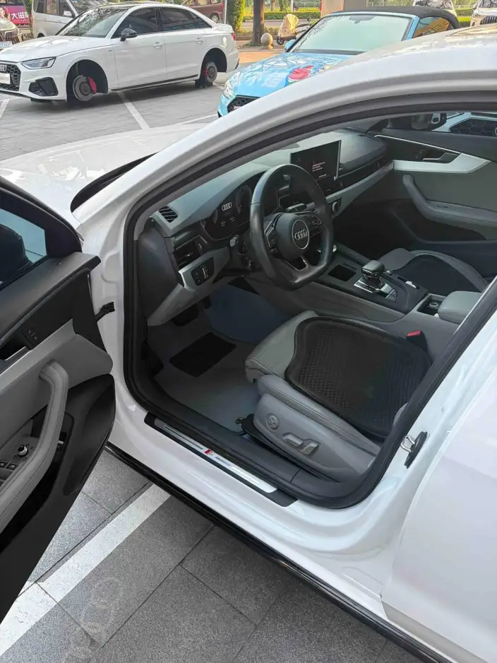Audi A4 L 2020 Model 40 TFSI Fashion Dynamic Model – фото 10