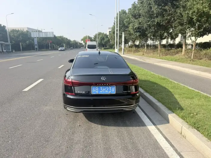 Volkswagen Passat 2023 Model Facelift 330TSI Starry sky Deluxe Edition – фото 5