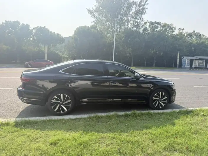 Volkswagen Passat 2023 Model Facelift 330TSI Starry sky Deluxe Edition – фото 7