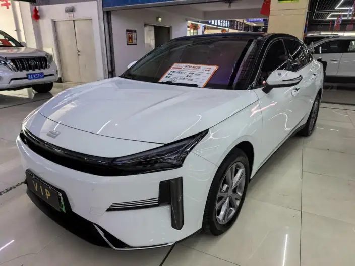 Geely Galaxy L6 2025 Model 1.5 EM-i DHT 140KM Galaxy Edition