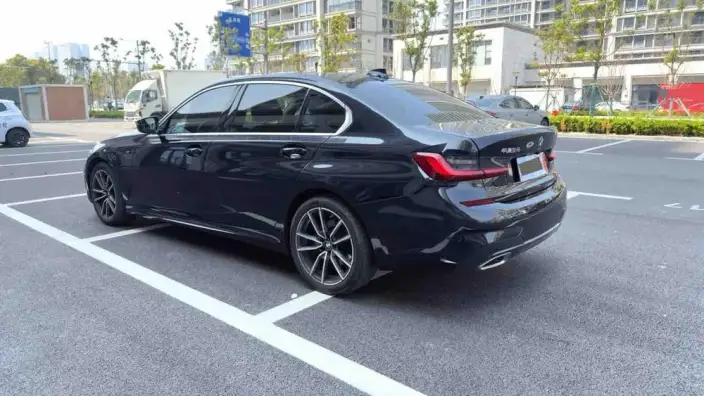 BMW 3 Series 2022 Model 325Li M Sports Set – фото 5