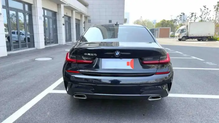 BMW 3 Series 2022 Model 325Li M Sports Set – фото 6