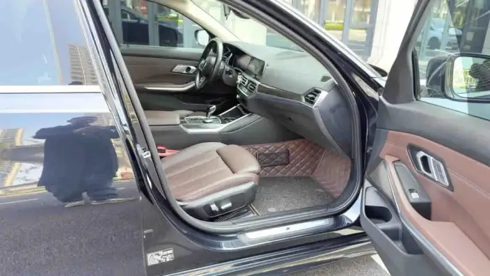 BMW 3 Series 2022 Model 325Li M Sports Set – фото 9