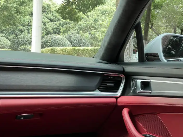 Panamera 2023 Model Panamera Executive Extended Platinum Edition 2.9T – фото 10