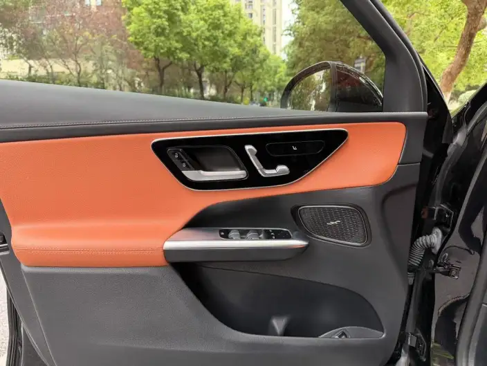 Mercedes-Benz GLC 2024 Model GLC 260 L 4MATIC Dynamic Model 5 seat – фото 9