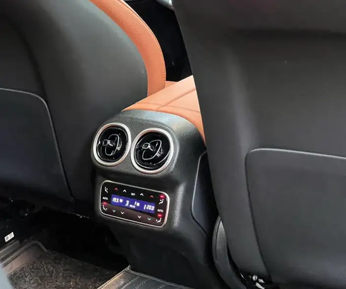 Mercedes-Benz GLC 2024 Model GLC 260 L 4MATIC Dynamic Model 5 seat – фото 10