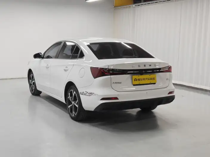Roewe i5 2026 Model 1.5L CVT Zunrong Edition – фото 5