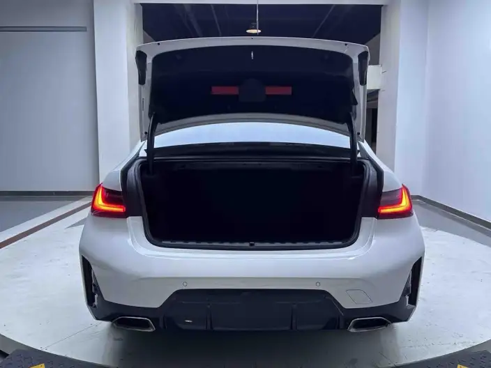 BMW 3 Series 2023 Model 320Li M Sports Set – фото 9
