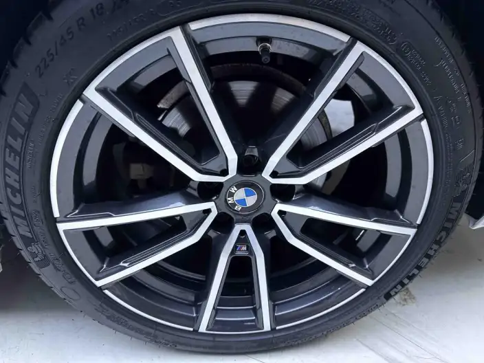 BMW 3 Series 2023 Model 320Li M Sports Set – фото 10
