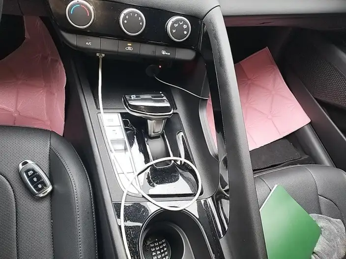 Hyundai Ioniq 2023 Model 1.5L CVT GLX Elite Edition – фото 9