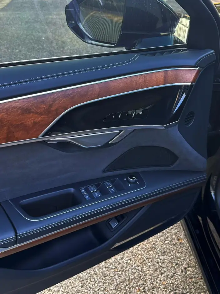 Audi A8 2023 Model A8L 50 TFSI quattro Exclusive Model – фото 7