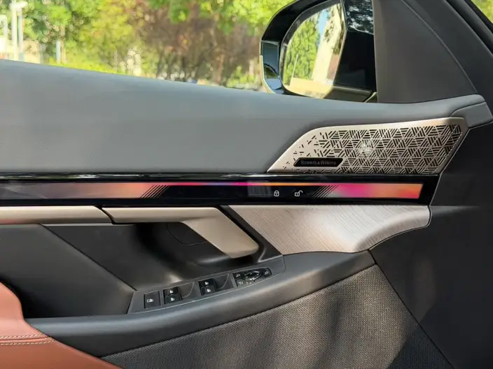 BMW 5 Series 2025 Model 530Li Exclusive Model Luxury Set – фото 6