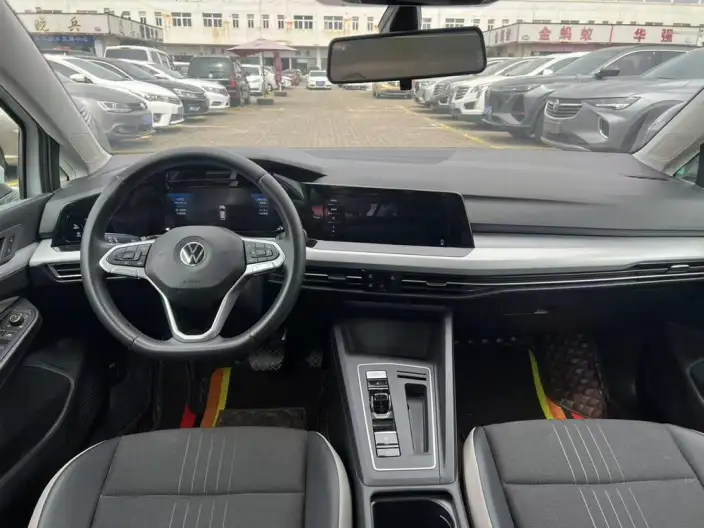 Volkswagen Golf 2023 Model Facelift 280TSI DSG Pro – фото 7