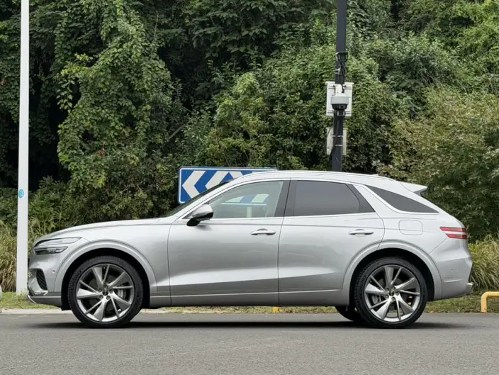 Genesis GV70 2025 Model 2.5T 4WD Ultimate Edition – фото 4