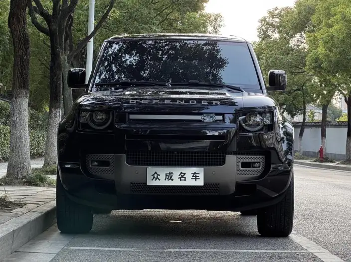 Land Rover Defender 2024 Model 110 3.0T P400 X-Dynamic HSE