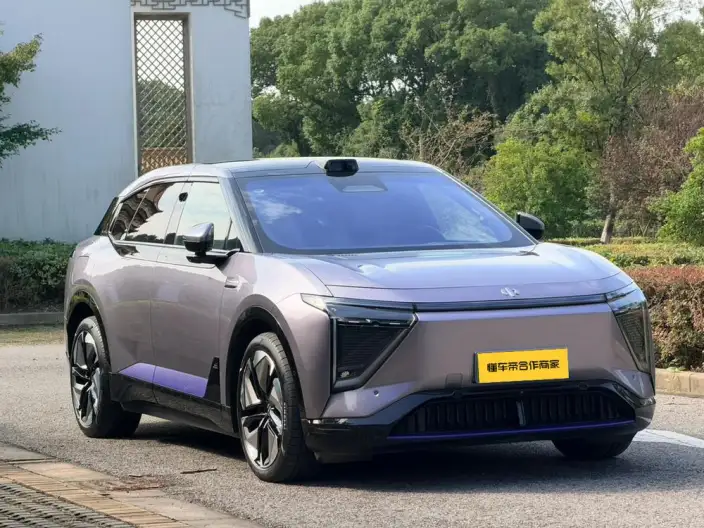 HiPhi HiPhi Y 2023 Model 765km Ultimate Edition – фото 3