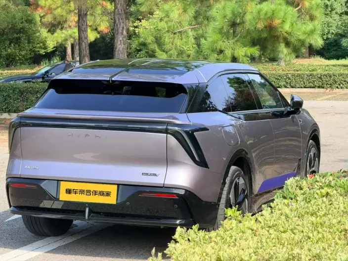 HiPhi HiPhi Y 2023 Model 765km Ultimate Edition – фото 7