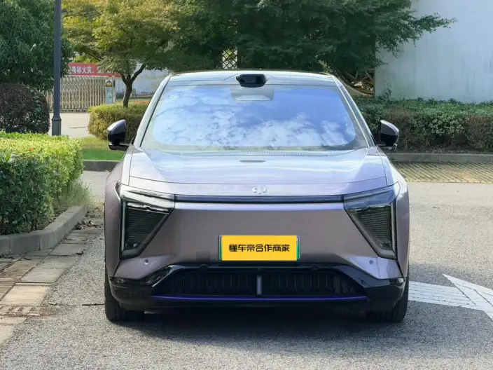 HiPhi HiPhi Y 2023 Model 765km Ultimate Edition – фото 9