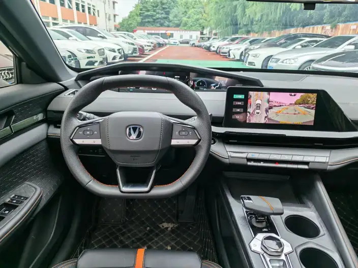 Changan UNI-V 2024 Model 1.5T Exclusive Model – фото 9