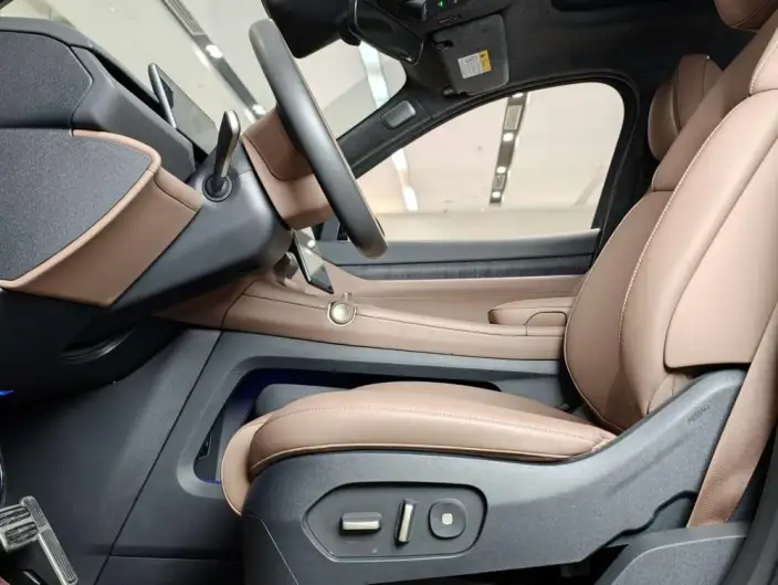 NIO ES8 2024 Model 75kWh Executive Edition – фото 9