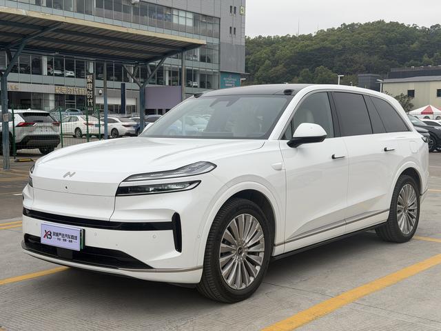 ONVO L90 2025 Six-seater version Ultra