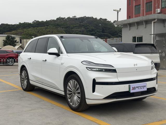 ONVO L90 2025 Six-seater version Ultra