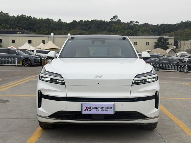 ONVO L90 2025 Six-seater version Ultra