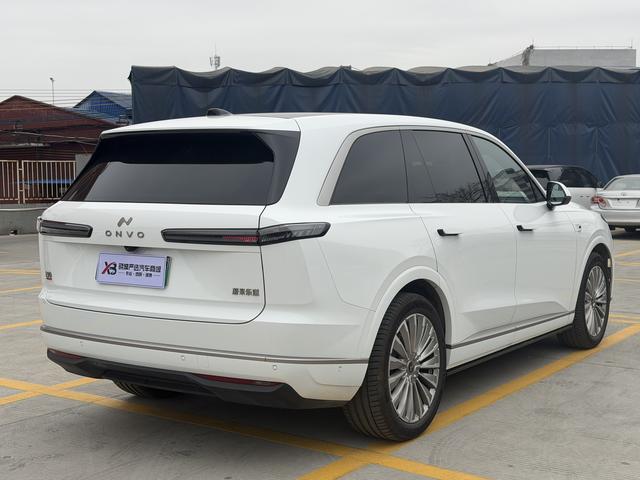 ONVO L90 2025 Six-seater version Ultra