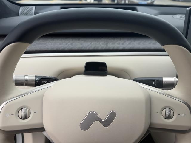 ONVO L90 2025 Six-seater version Ultra – фото 21