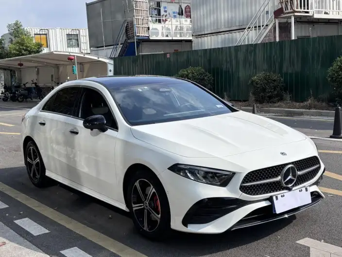 Mercedes-Benz A-class 2024 Model Facelift A 200 L Fashion Edition