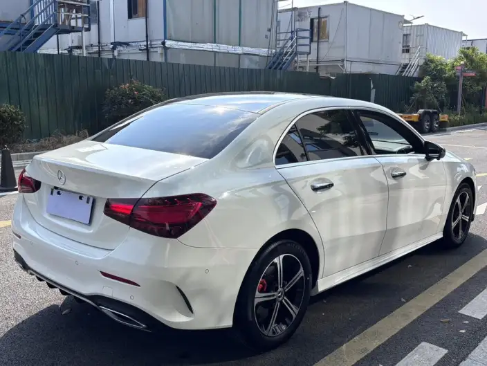 Mercedes-Benz A-class 2024 Model Facelift A 200 L Fashion Edition – фото 7