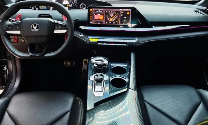 Changan UNI-V 2022 Model 1.5T Sports Edition – фото 7