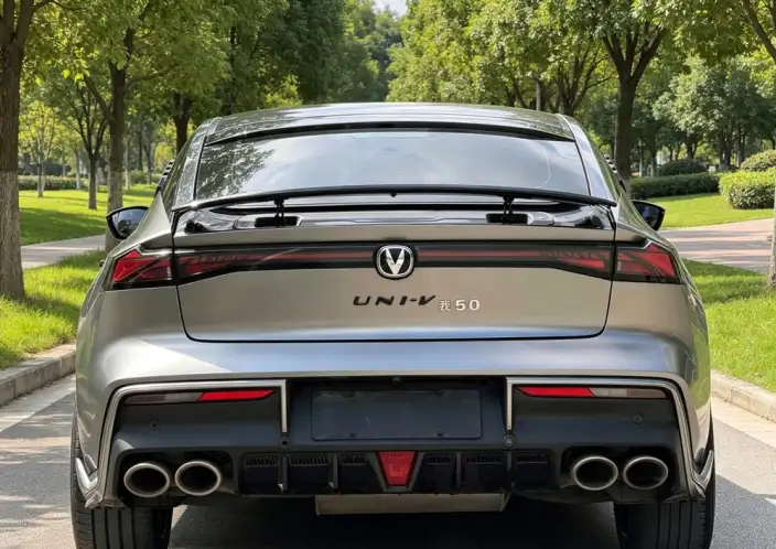 Changan UNI-V 2022 Model 1.5T Sports Edition – фото 5