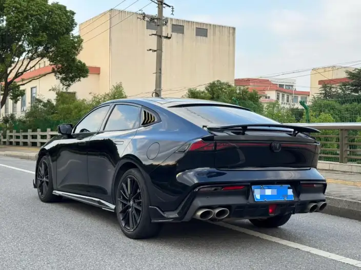 Changan UNI-V 2022 Model 1.5T Sports Edition