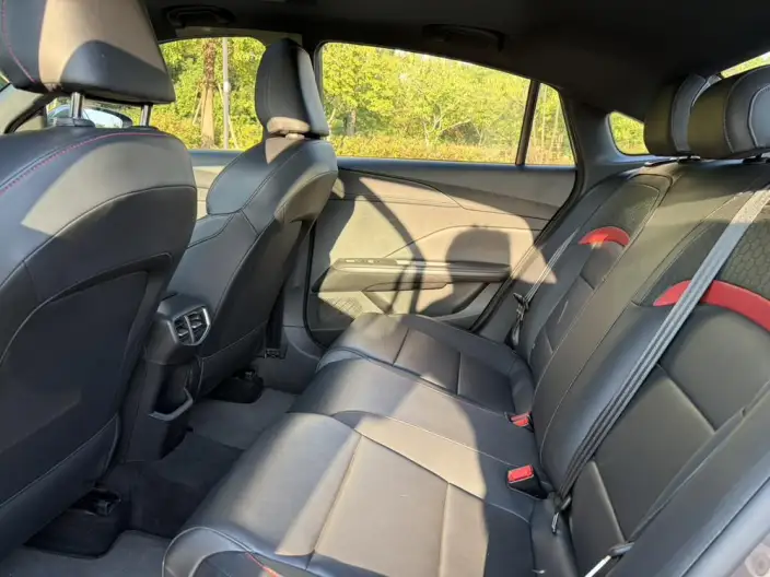 MG5 2025 Model 300TGI Global Ultimate Edition – фото 10