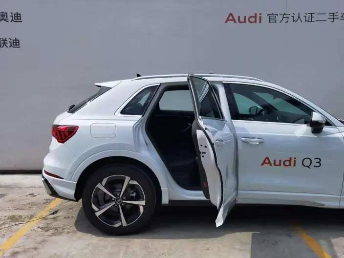 AUDI Q3 2026 Model quattro 45th Anniversary Collector Edition Edition 35 TFSI Fashion Dynamic Model