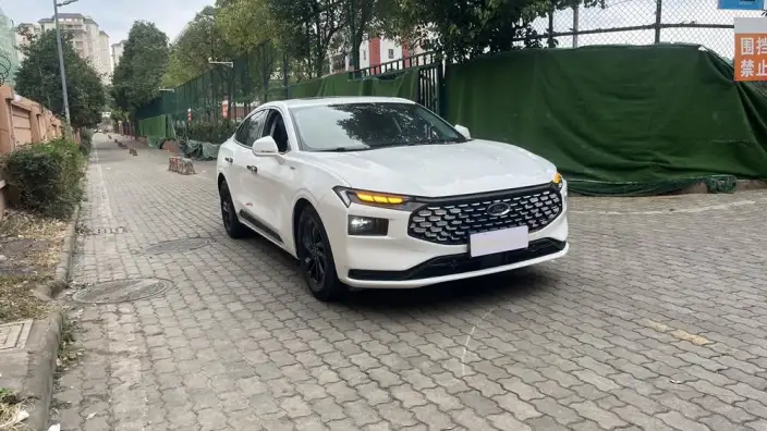Ford Mondeo 2022 Model EcoBoost 245 Fashion Model