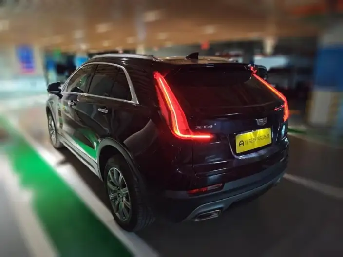 Cadillac XT4 2022 Model 28T 2WD Luxury Model – фото 4