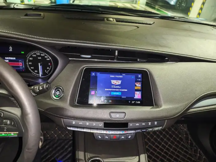 Cadillac XT4 2022 Model 28T 2WD Luxury Model – фото 8