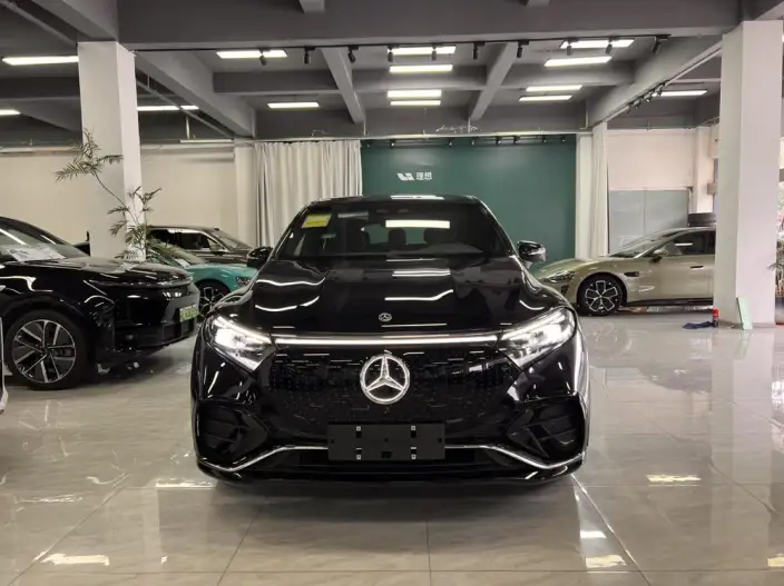 Mercedes-Benz EQS SUV 2025 Model EQS 500 4MATIC