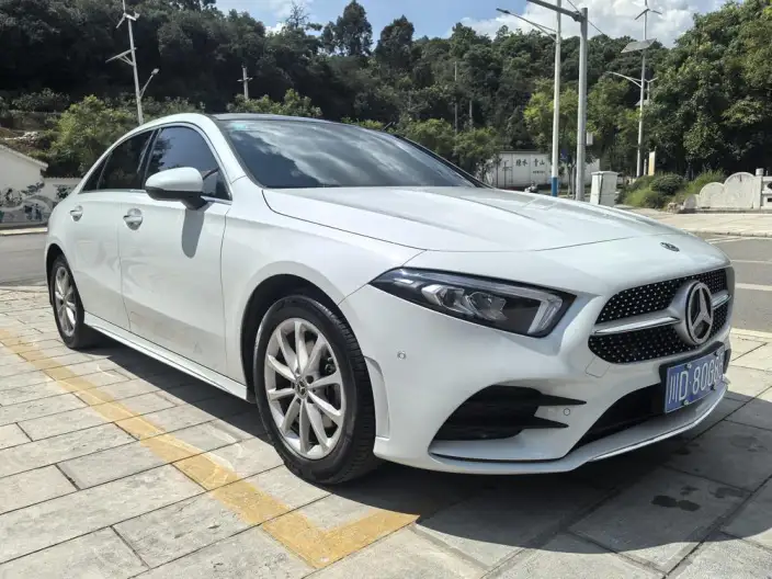 Mercedes-Benz A-class 2022 Model Facelift A 200 L Sports sedan Fashion Edition – фото 9