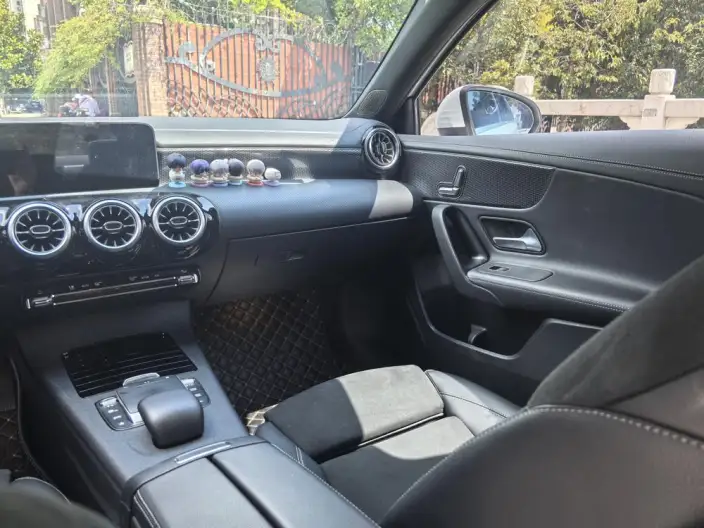 Mercedes-Benz A-class 2022 Model Facelift A 200 L Sports sedan Fashion Edition – фото 10