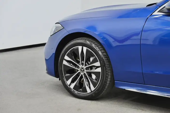 Mercedes-Benz C-Class PHEV 2023 Model C 350 eL – фото 10