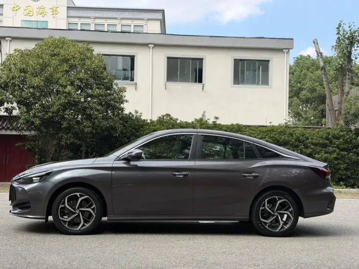 MG5 2025 Model 300TGI Global Ultimate Edition