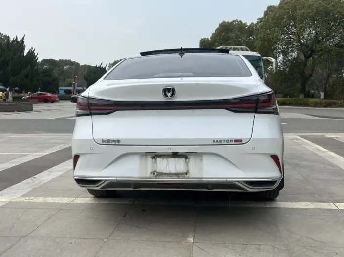 Ruicheng Plus 2023 Model 1.5T DCT Luxury Model – фото 5
