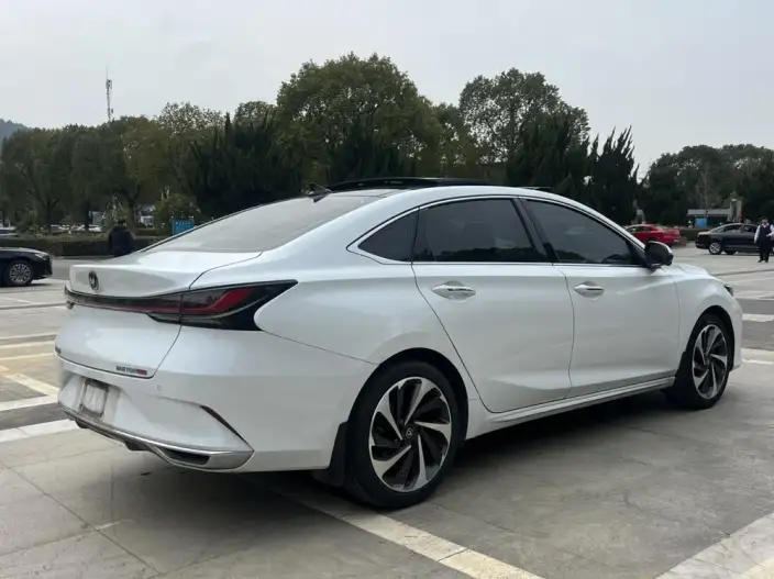 Ruicheng Plus 2023 Model 1.5T DCT Luxury Model – фото 6