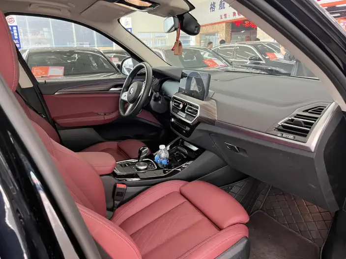 BMW X3 2023 Model xDrive30i Leading Model M Night Set – фото 6