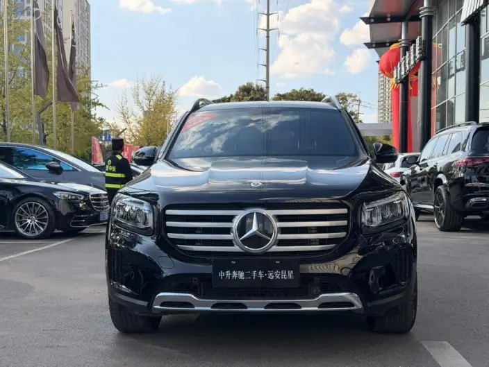 Mercedes-Benz GLB 2025 Model GLB 220 Dynamic Model – фото 2