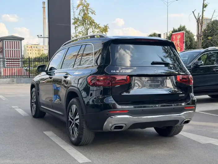 Mercedes-Benz GLB 2025 Model GLB 220 Dynamic Model – фото 4