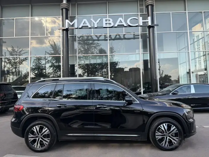 Mercedes-Benz GLB 2025 Model GLB 220 Dynamic Model – фото 7